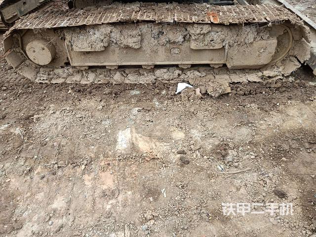 右侧履带整体 (行走机构) 右侧履带整体 (行走机构)