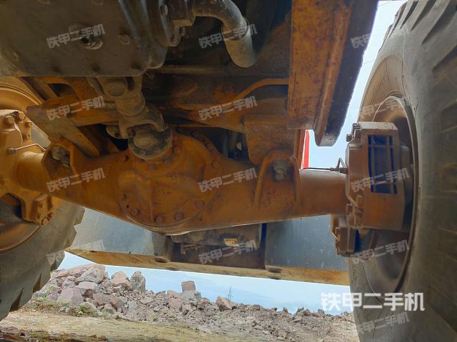 后驱动桥（液压/传动系统）