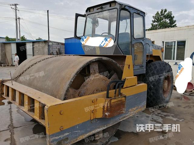徐工YZ18JD压路机