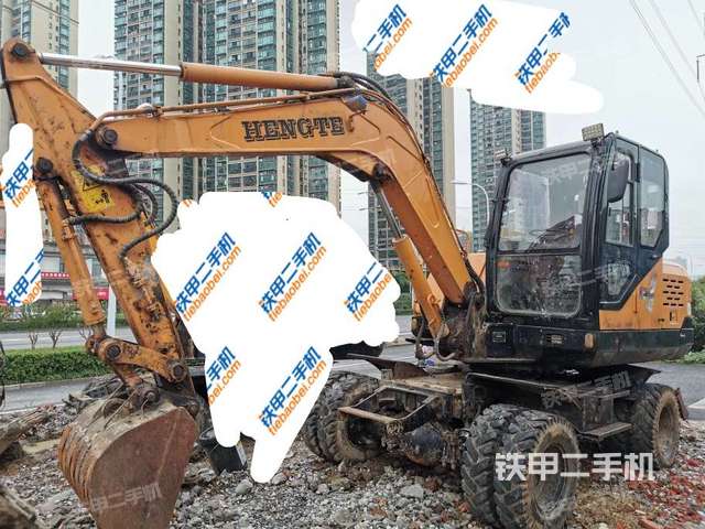 恒特重工HTL70挖掘机