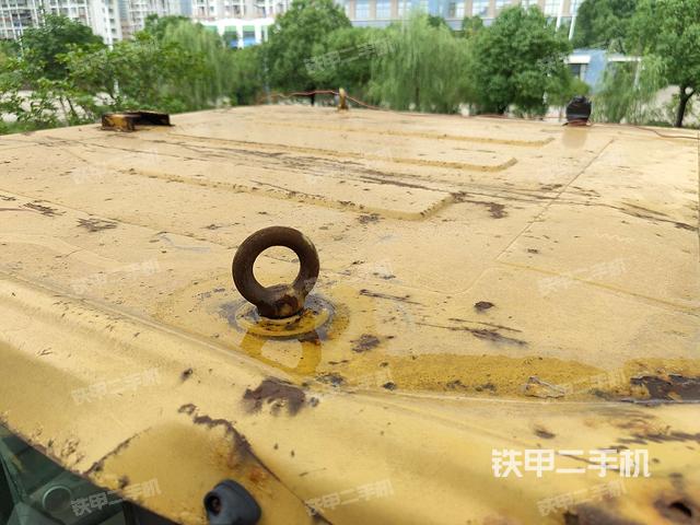 驾驶室顶部 外(驾驶室部分) 驾驶室顶部 外(驾驶室部分)