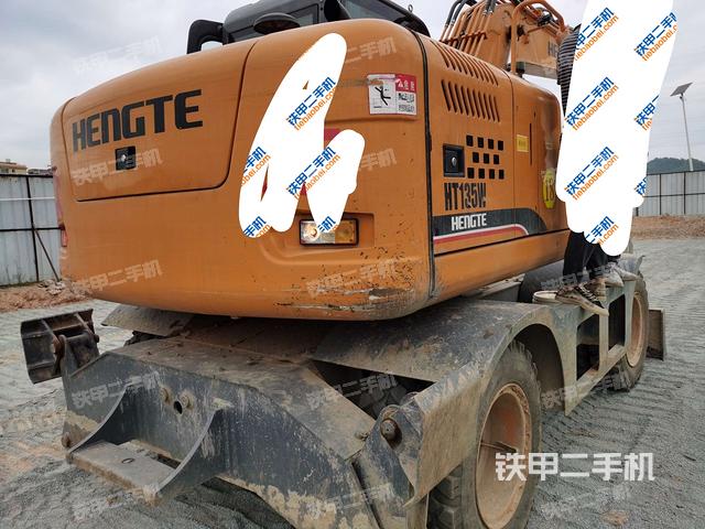 恒特重工HT135W挖掘机