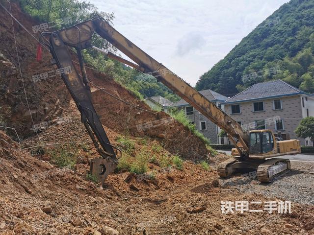 小松PC450LC-6挖掘机
