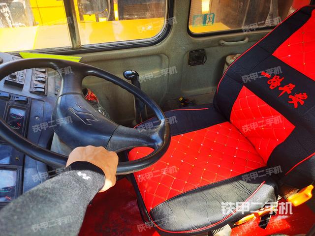 同力tl875非公路自卸车