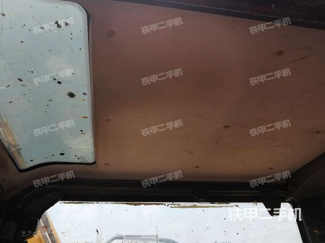 顶棚整体（驾驶室部分）