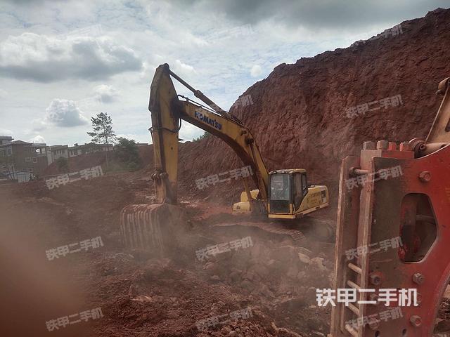 小松PC350-7挖掘机