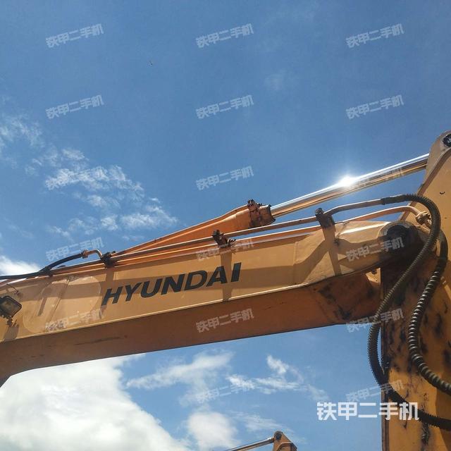 现代r335lc7挖掘机