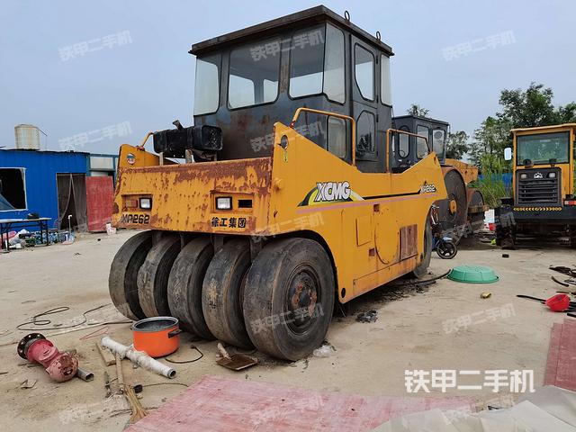 徐工XP262压路机