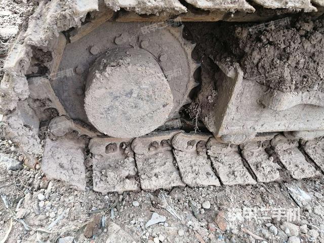 右驱动轮（行走机构）