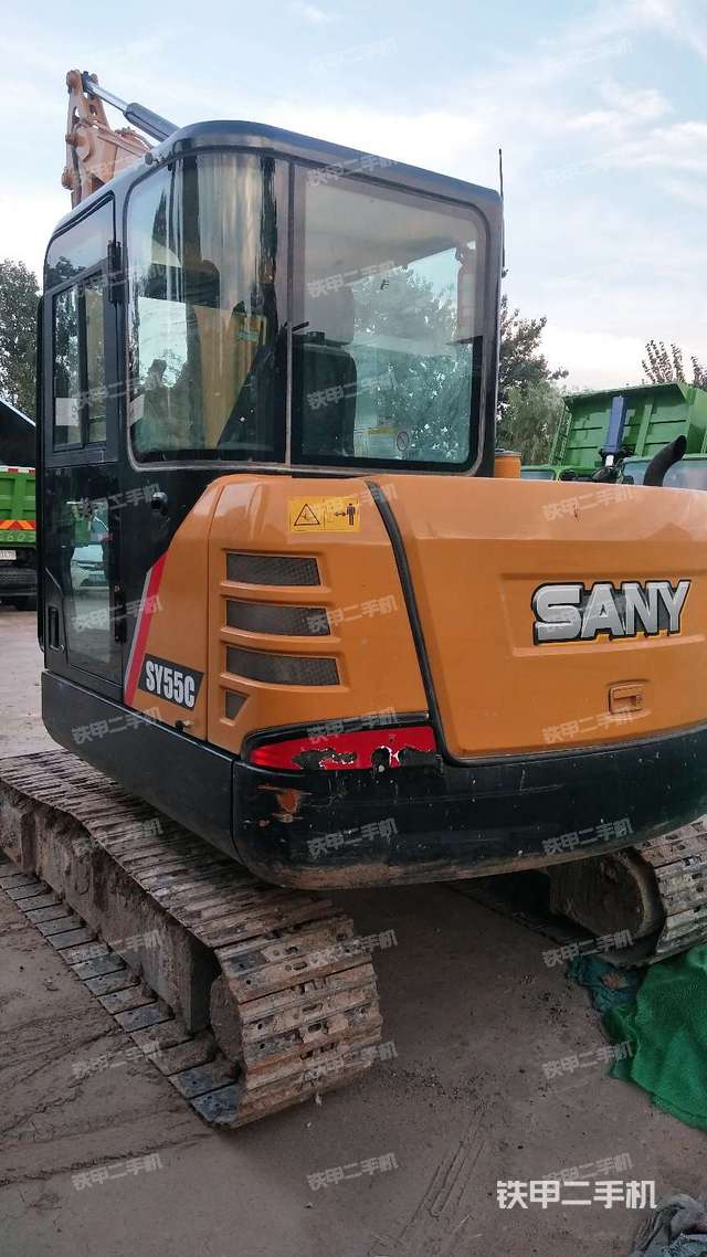 三一重工sy55c挖掘机