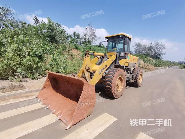 山东临工LG933装载机