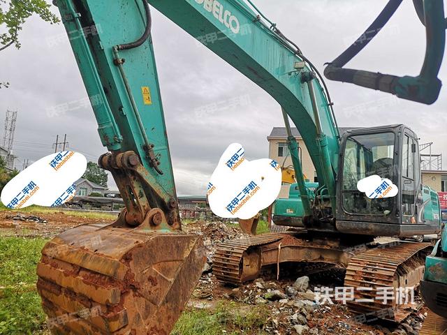 神钢SK210LC-8挖掘机