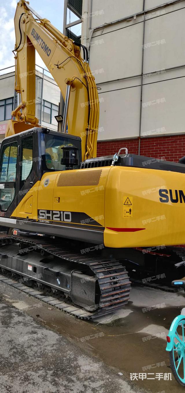 住友sh210-6挖掘机