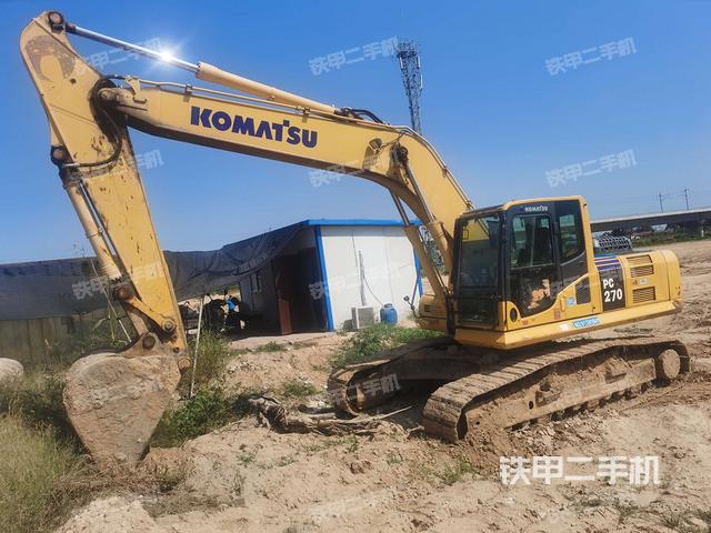 小松PC240LC-8M0挖掘机