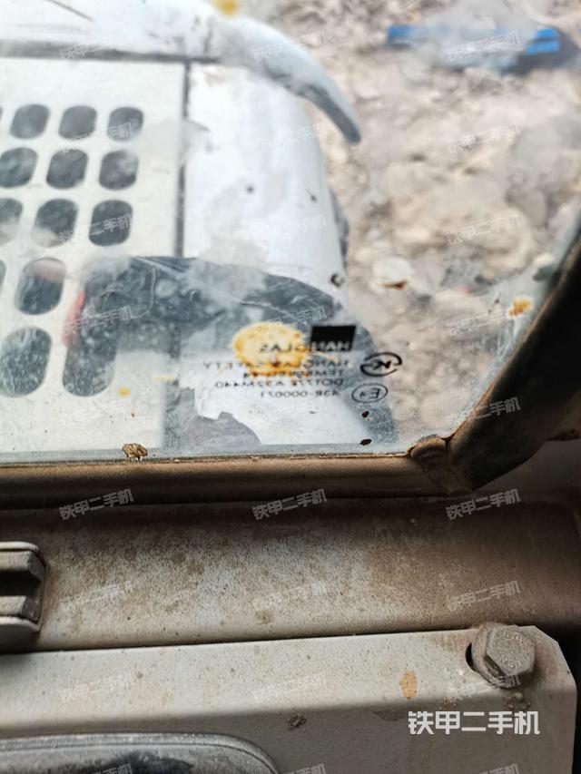 座椅后部（驾驶室部分）