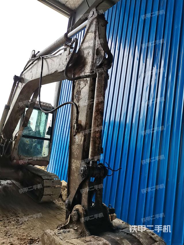 小臂整体右前（工作和回转装置）