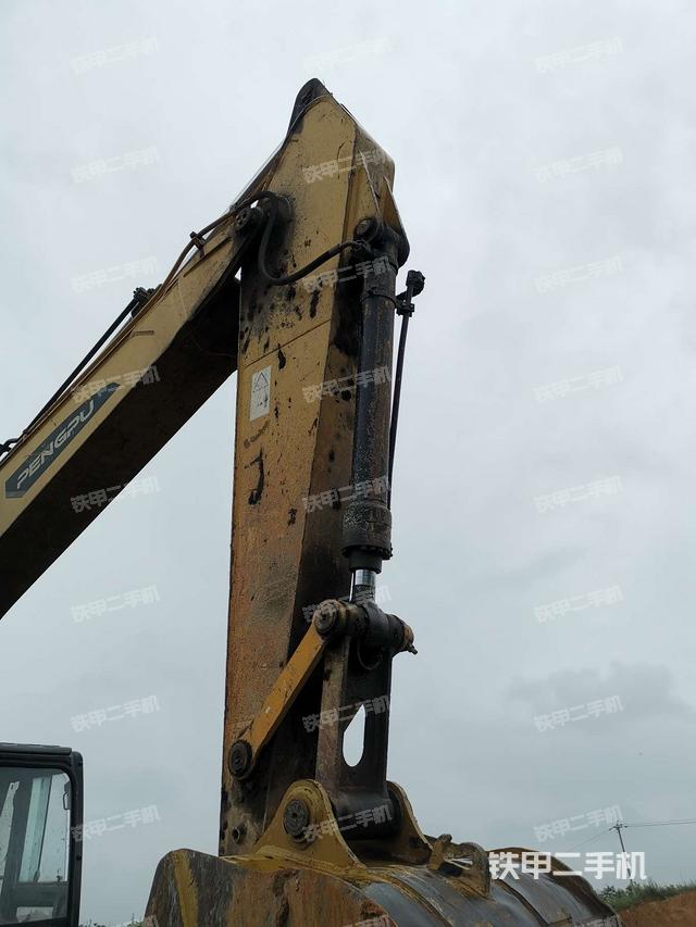 小臂整体右前（工作和回转装置）