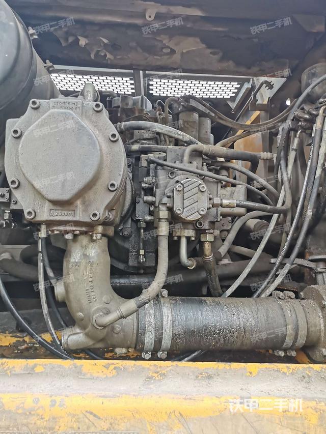 液压泵室（大件舱室）