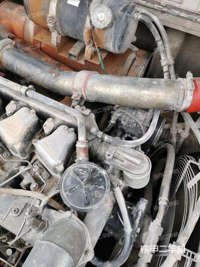 气门室盖螺丝特写（上车部件）