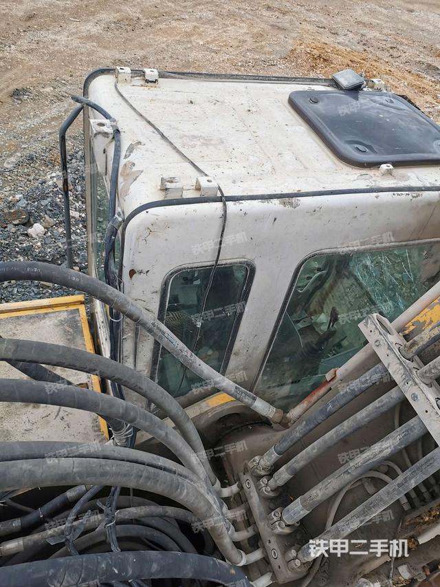 驾驶室顶部俯视（上车部件）