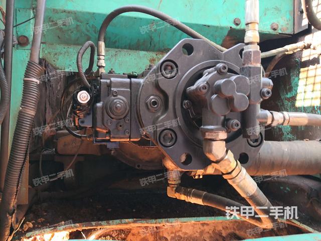 液压泵斜45 右（大件舱室）