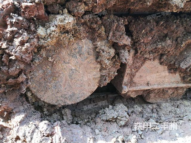 右驱动轮（行走机构）