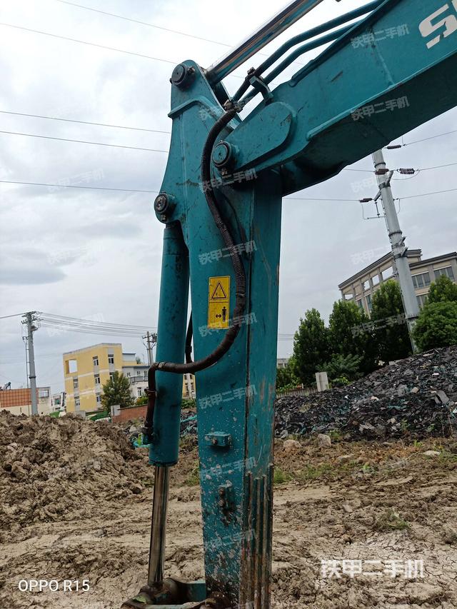 小臂整体左后（工作和回转装置）