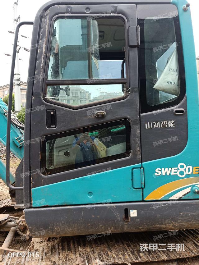  驾驶室正侧（驾驶室部分）