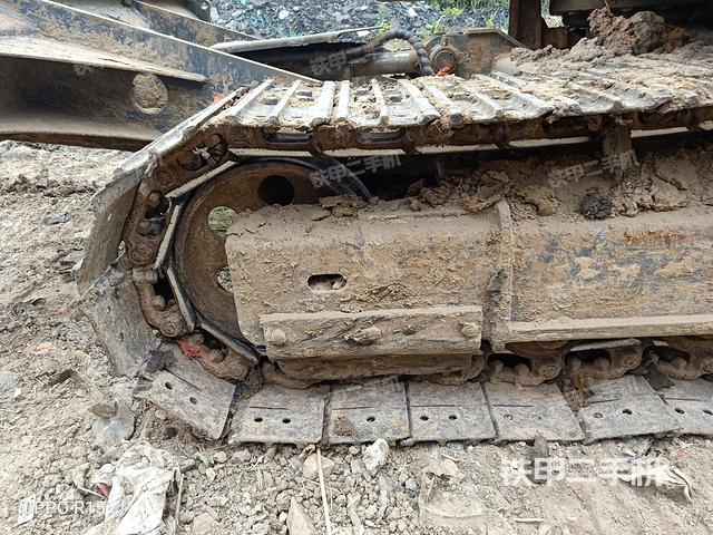 左侧行走马达盖板（行走机构）