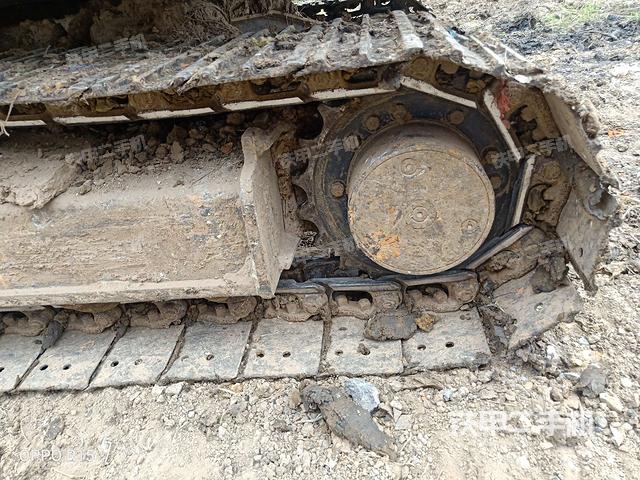 左驱动轮（行走机构）