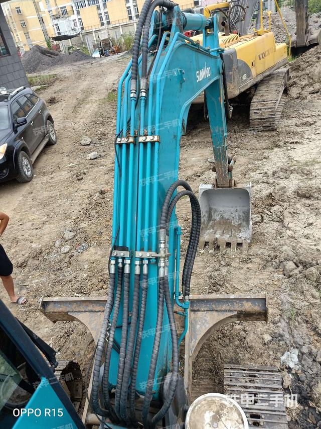 大臂整体 右侧（工作和回转装置）