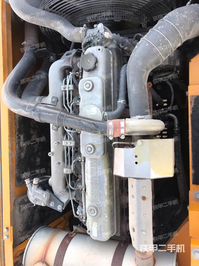 发动机整体俯视(整机外观) 发动机整体俯视(整机外观)