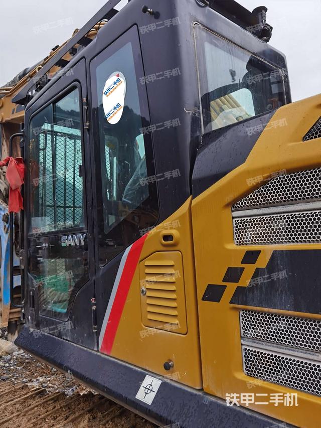 三一重工sy550h挖掘机