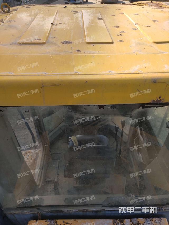 驾驶室顶部 外（驾驶室部分）