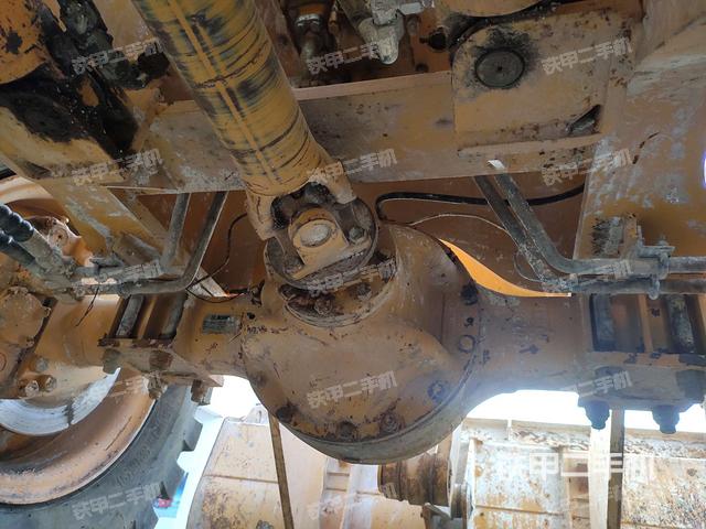 前驱动桥（液压/传动系统）