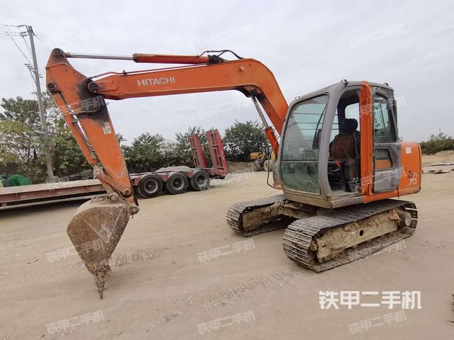 日立ZX70挖掘机