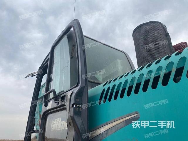 潍坊市二手神钢sk350lc-8挖掘机-驾驶室正侧实拍图-253