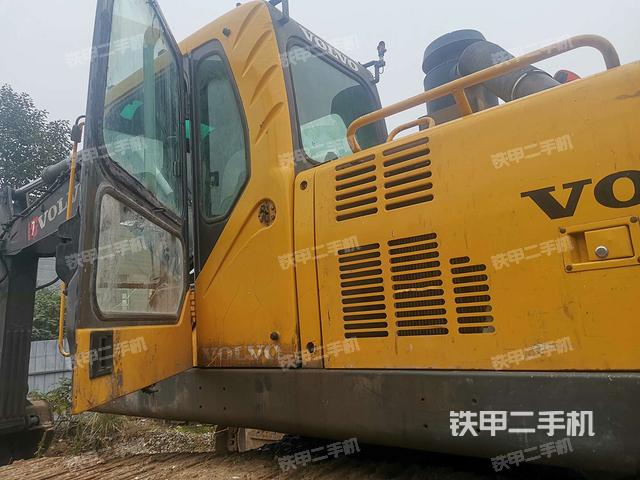 驾驶室左后45度（驾驶室部分）