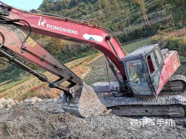 熔盛机械RS220挖掘机