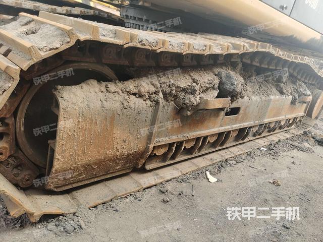 左侧履带整体 (行走机构) 左侧履带整体 (行走机构)