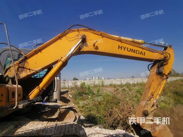 现代r225lc-7挖掘机