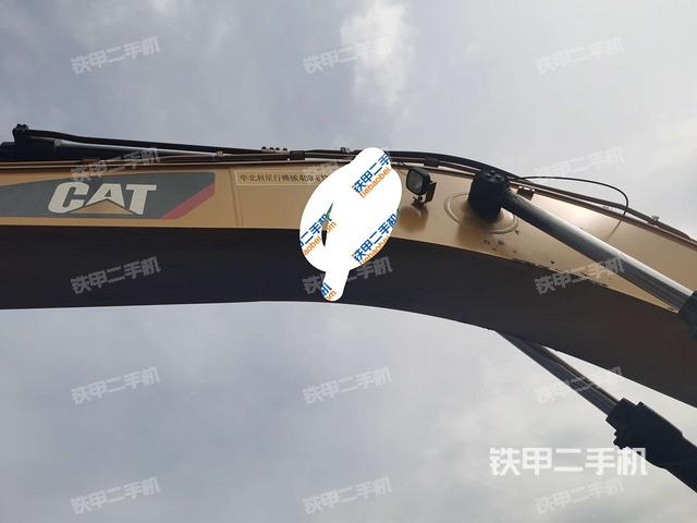 大臂整体 右侧(工作和回转装置) 大臂整体 右侧(工作和回转装置)