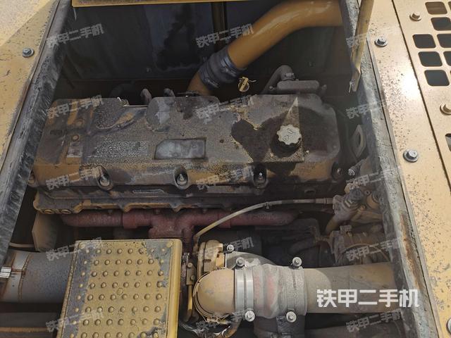 发动机室(上车部件) 发动机室(上车部件)