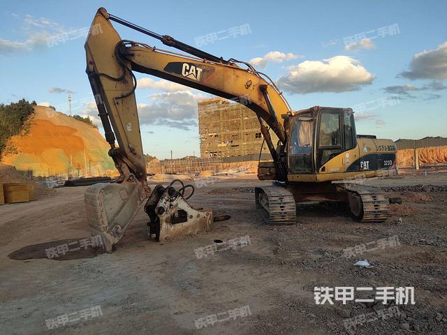 卡特彼勒320D液压挖掘机