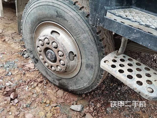 左驱动轮/左后轮(行走机构) 左驱动轮/左后轮(行走机构)