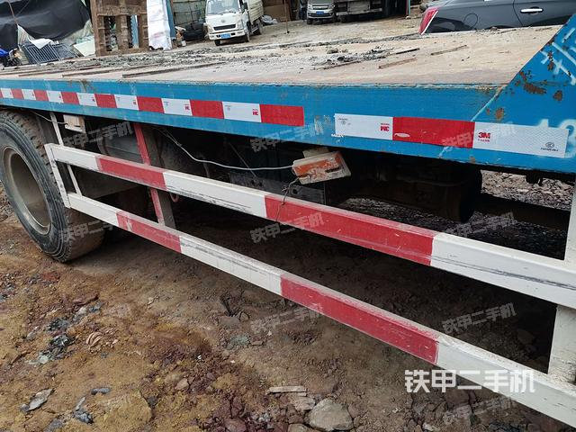 工作装置4(工作装置) 工作装置4(工作装置)