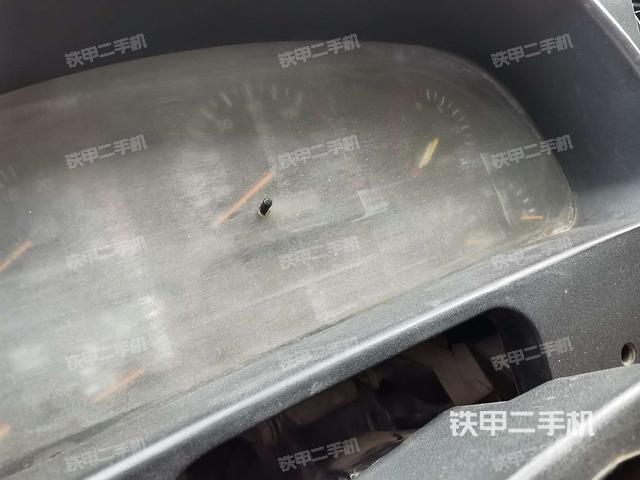 小时/里程表(驾驶室/操作室) 小时/里程表(驾驶室/操作室)