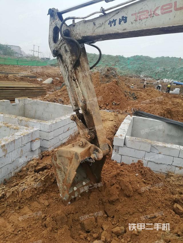 小臂整体左后（工作和回转装置）