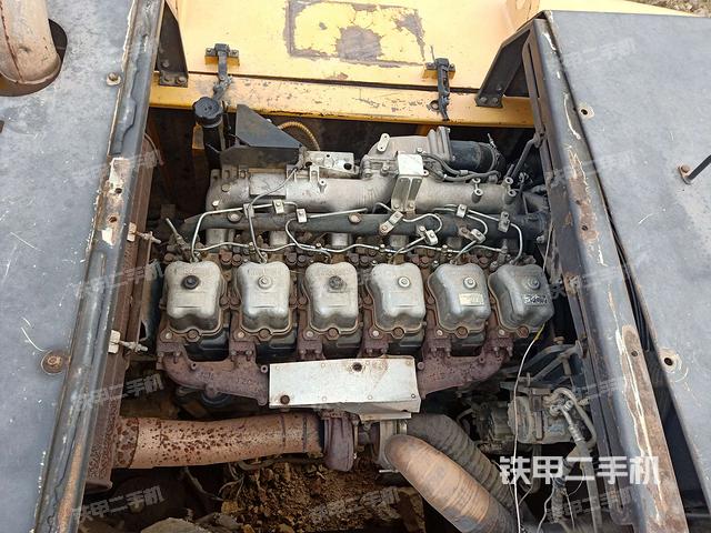 发动机室（上车部件）