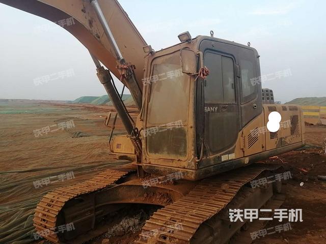 驾驶室左前45度（驾驶室部分）